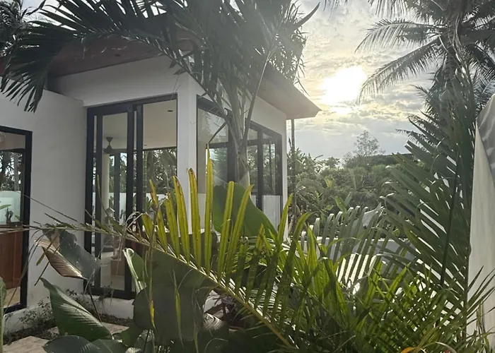 Hawaii Luxury 2br With Private Pool & Tropical Views
